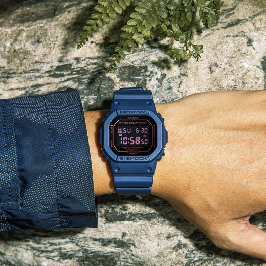 Reloj G-Shock deportivo correa de resina DW-5600BBM-2