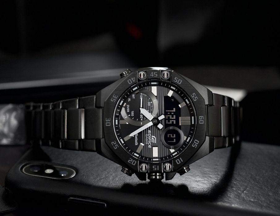 Reloj Edifice casual correa de acero inoxidable ECB-10DC-1B