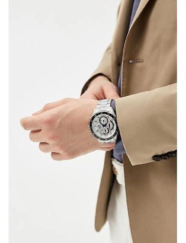 Reloj Edifice casual correa de acero inoxidable EFV-550D-7AV