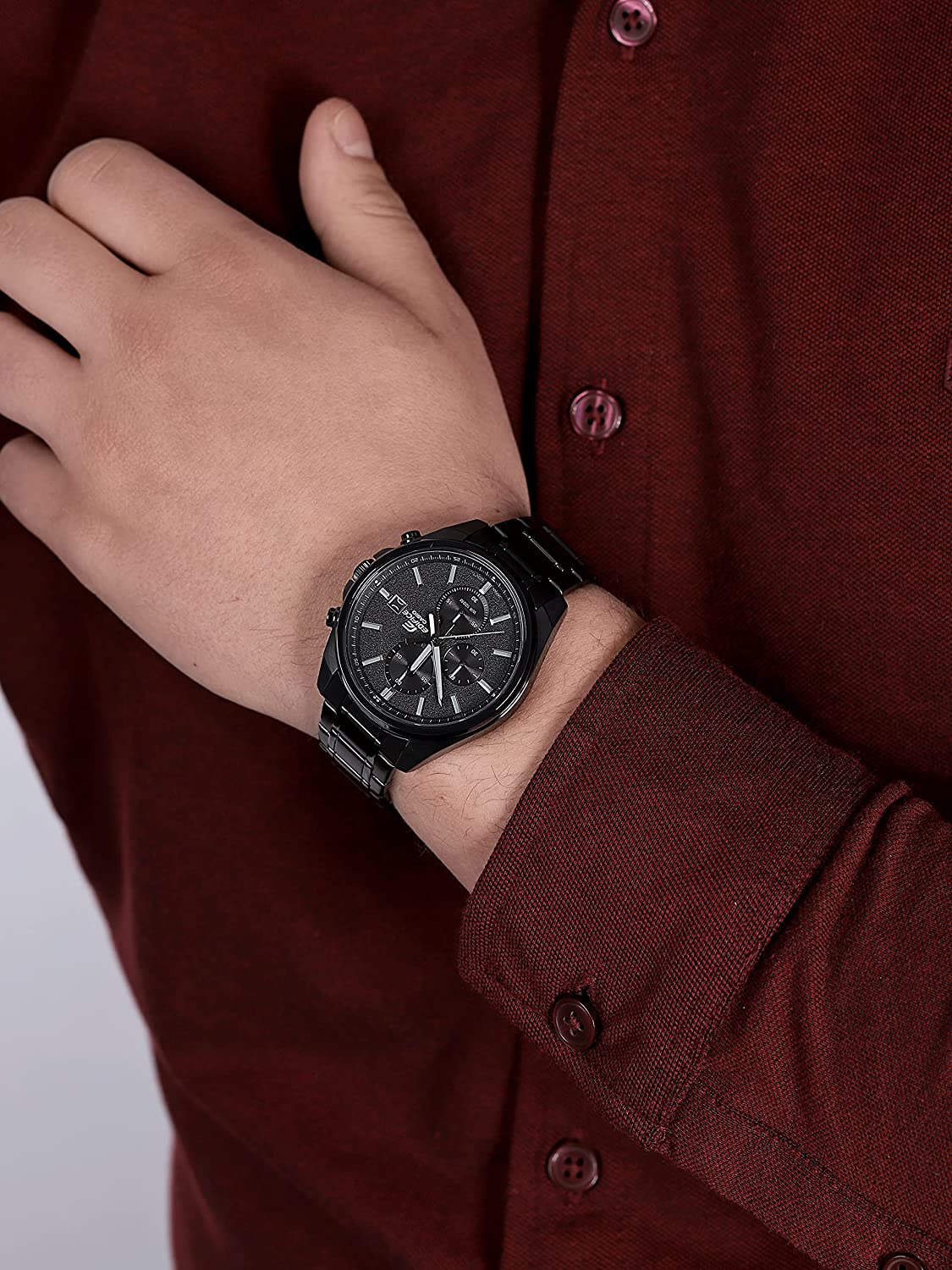 Reloj Edifice casual correa de acero inoxidable EFV-610DC-1AV