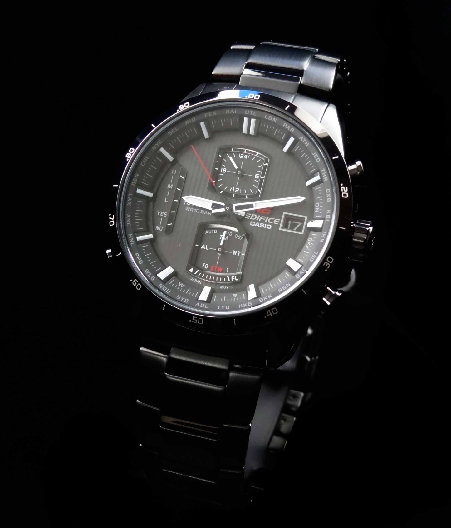 Reloj Edifice casual correa de acero inoxidable EQW-A1110DC-1A