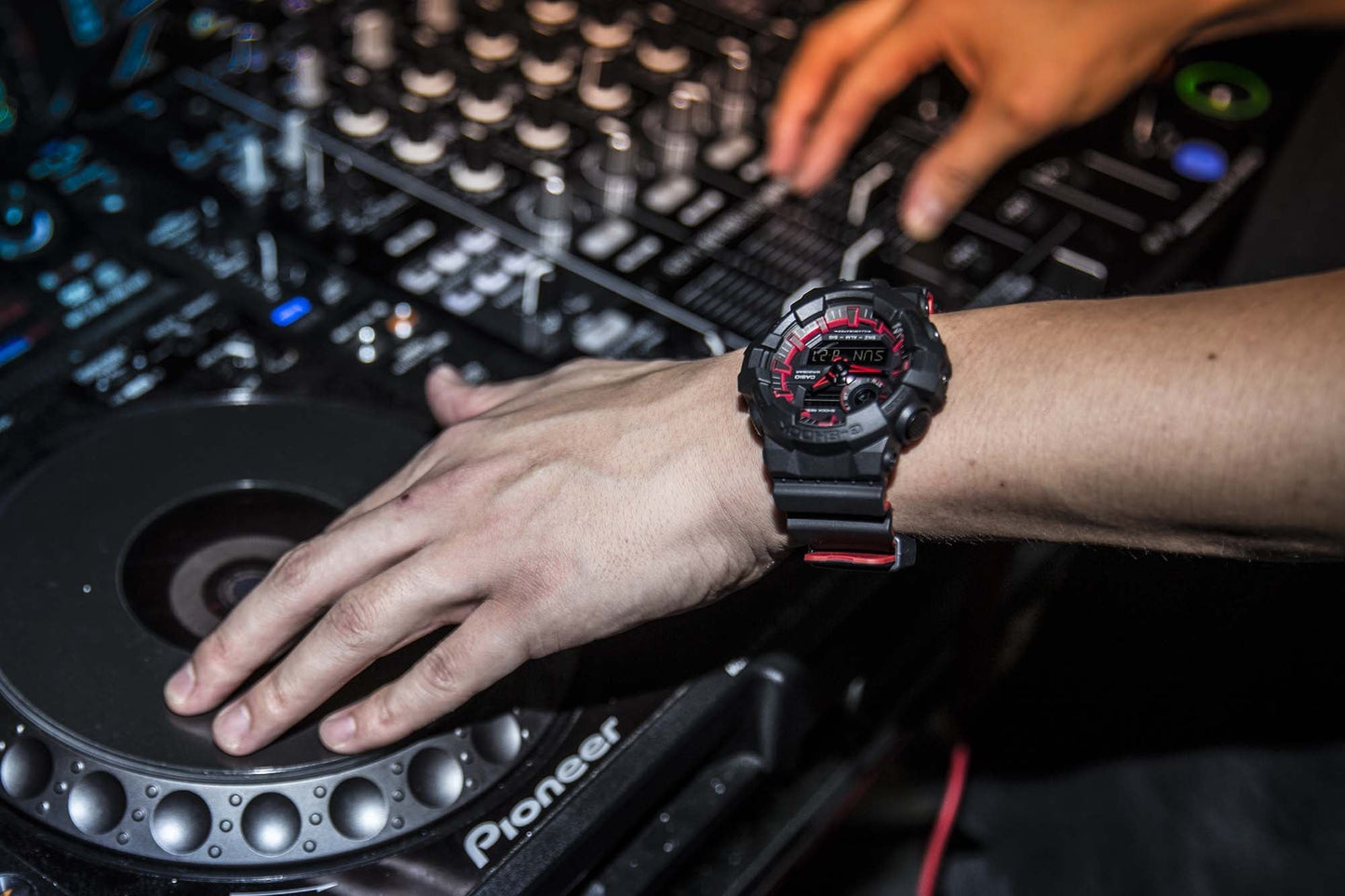 Reloj G-Shock deportivo correa de resina GA-700SE-1A4