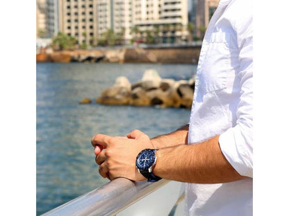 Reloj Edifice casual correa de cuero EFR-566BL-2AV