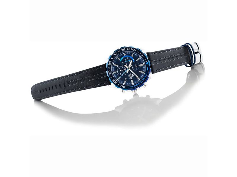 Reloj Edifice casual correa de cuero EFR-566BL-2AV