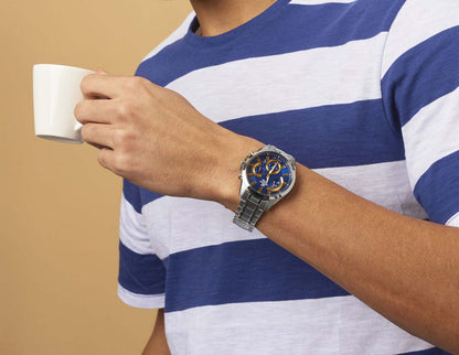 Reloj Edifice casual correa de acero inoxidable EFV-580D-2AV