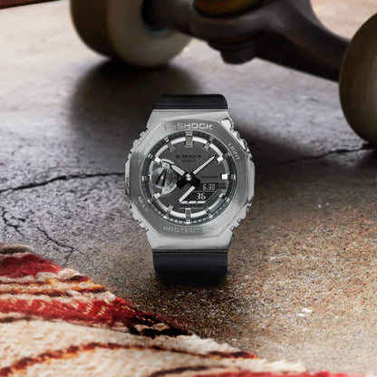 Reloj G-SHOCK Héroes correa de resina GM-2100-1A