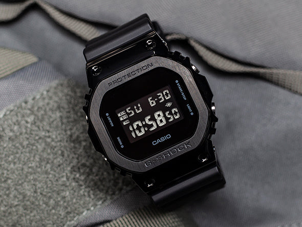 Reloj G-Shock Héroes correa de resina GM-5600B-1